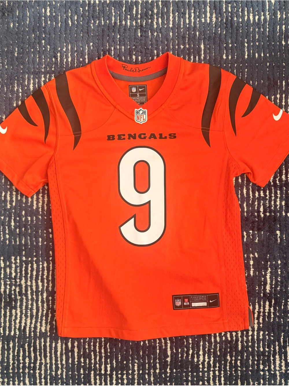 Youth Cincinnati Bengals,Joe Burrow Nike Alternate Orange Game Jersey Size Small